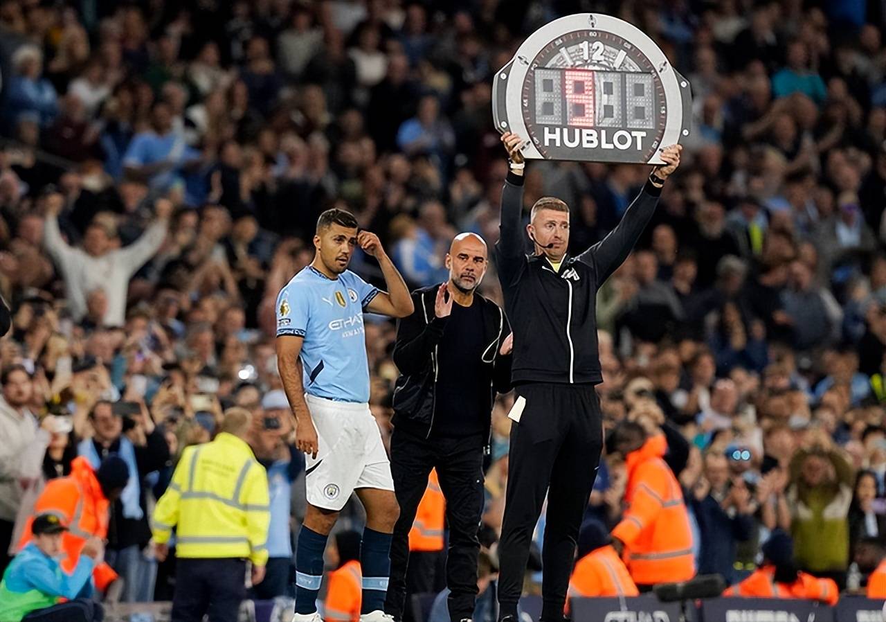 罗德里：我就看看不说话！皇马曼城互掐？